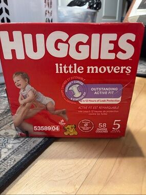 Huggies Little Movers Size 5 Diapers - Red  58 Dippers Packaging